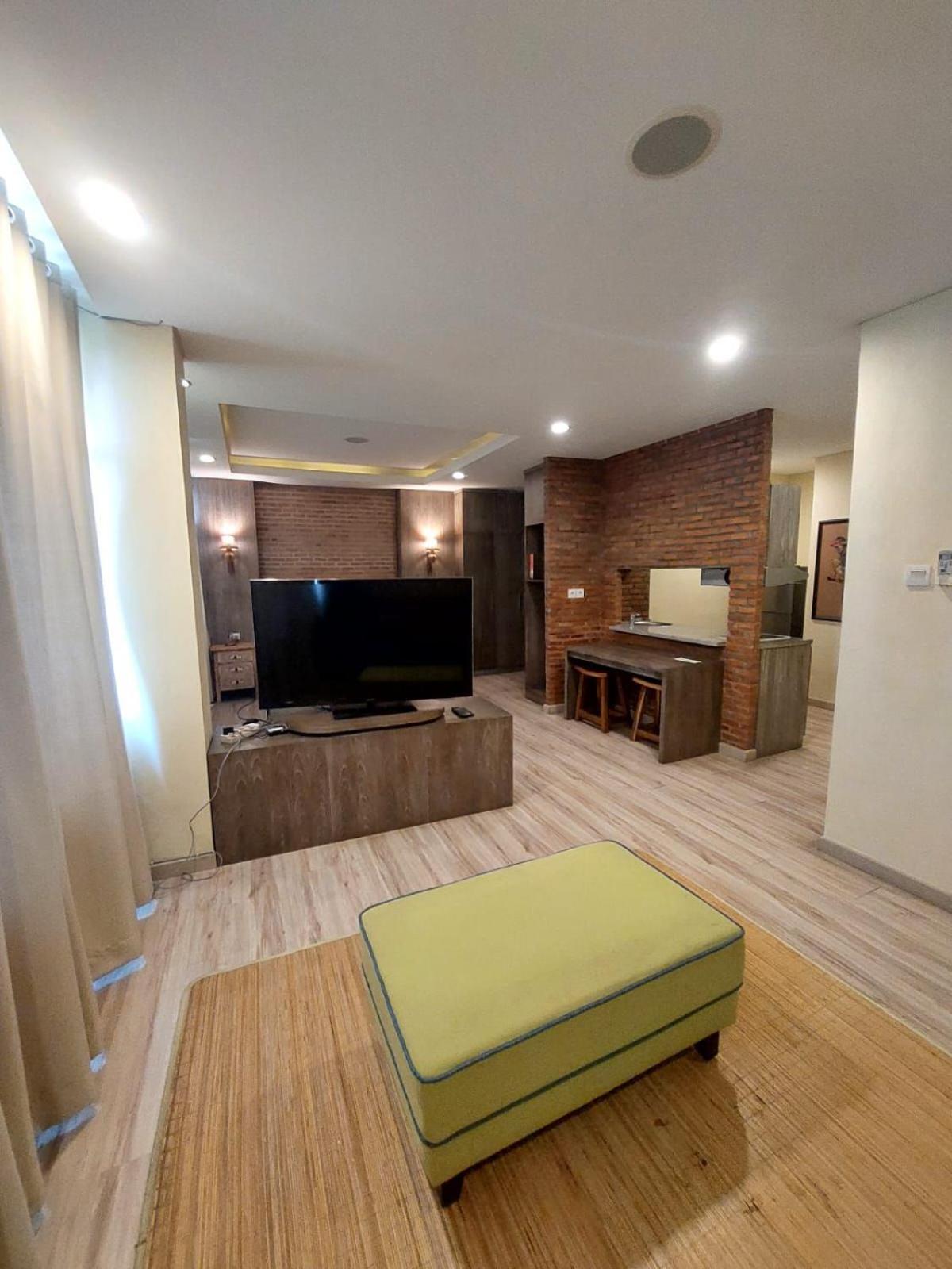 Apartemen Senayan Jakarta Exteriör bild